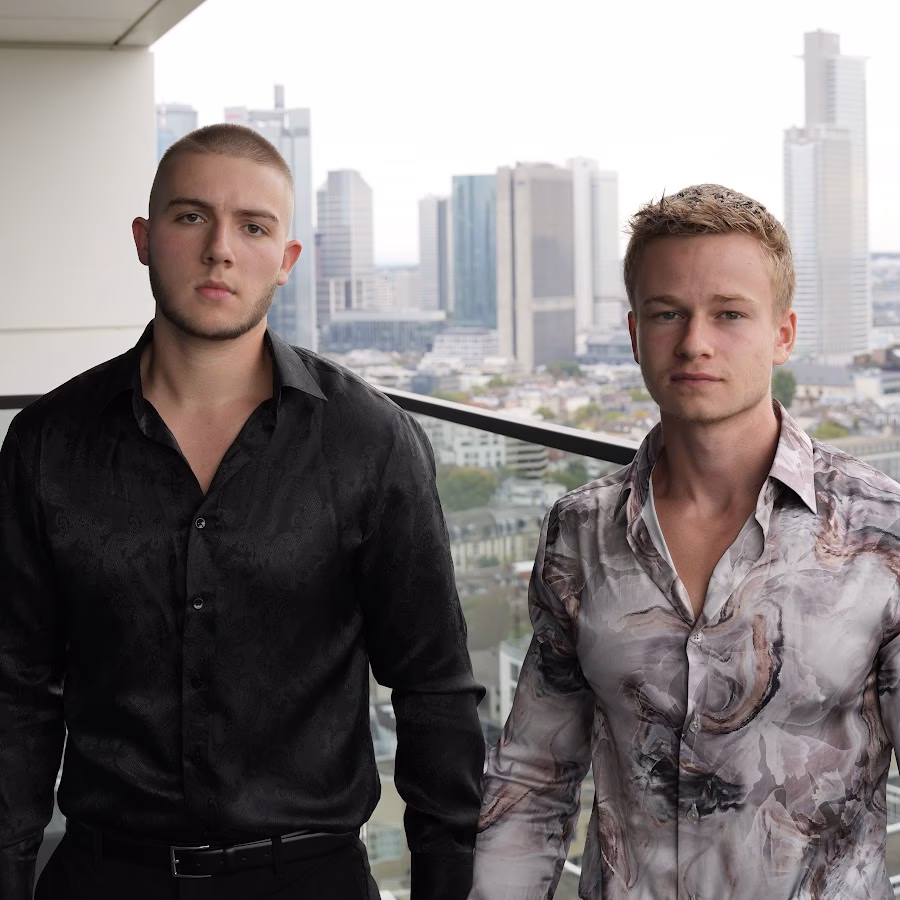 Jakob und Max Logo